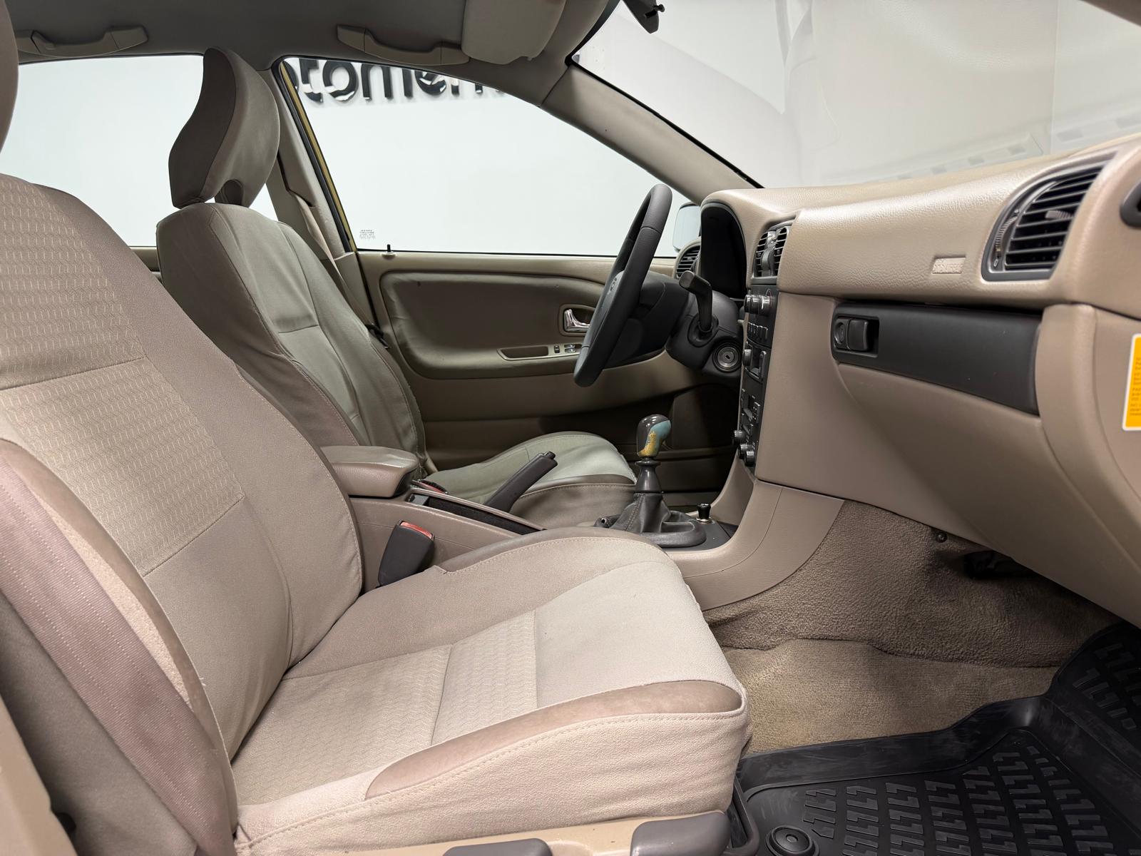 VOLVO S40 6